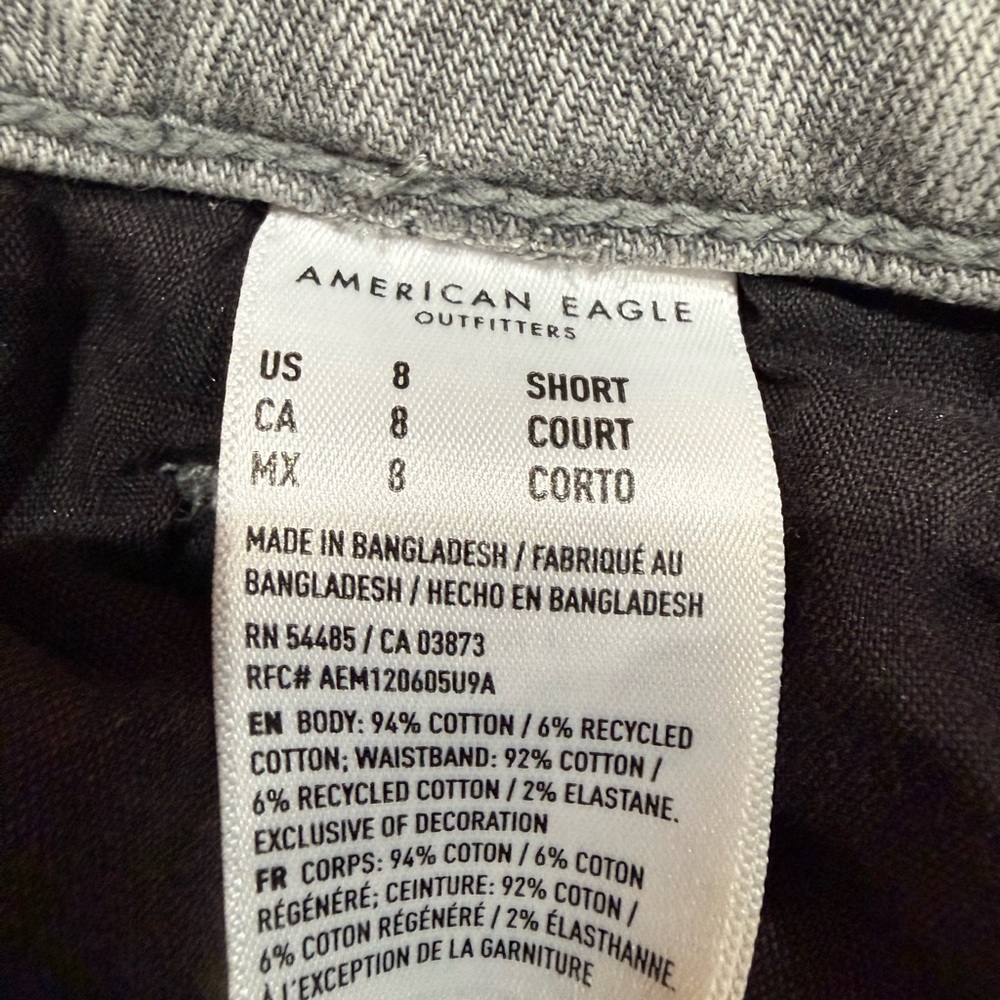 American Eagle Outfitters Light Gray Distressed Boyfriend Jeans - Picture 3 of 3